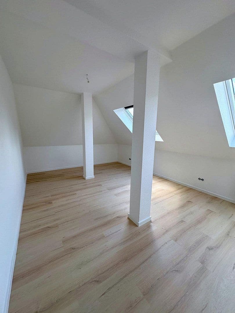 Prenájom bytu 3-izbový 95 m², Brandenburgische Str., Zossen, Brandenbursko Prenájom bytu 3-izbový 95 m², Brandenburgische Str., Zossen, Brandenbursko