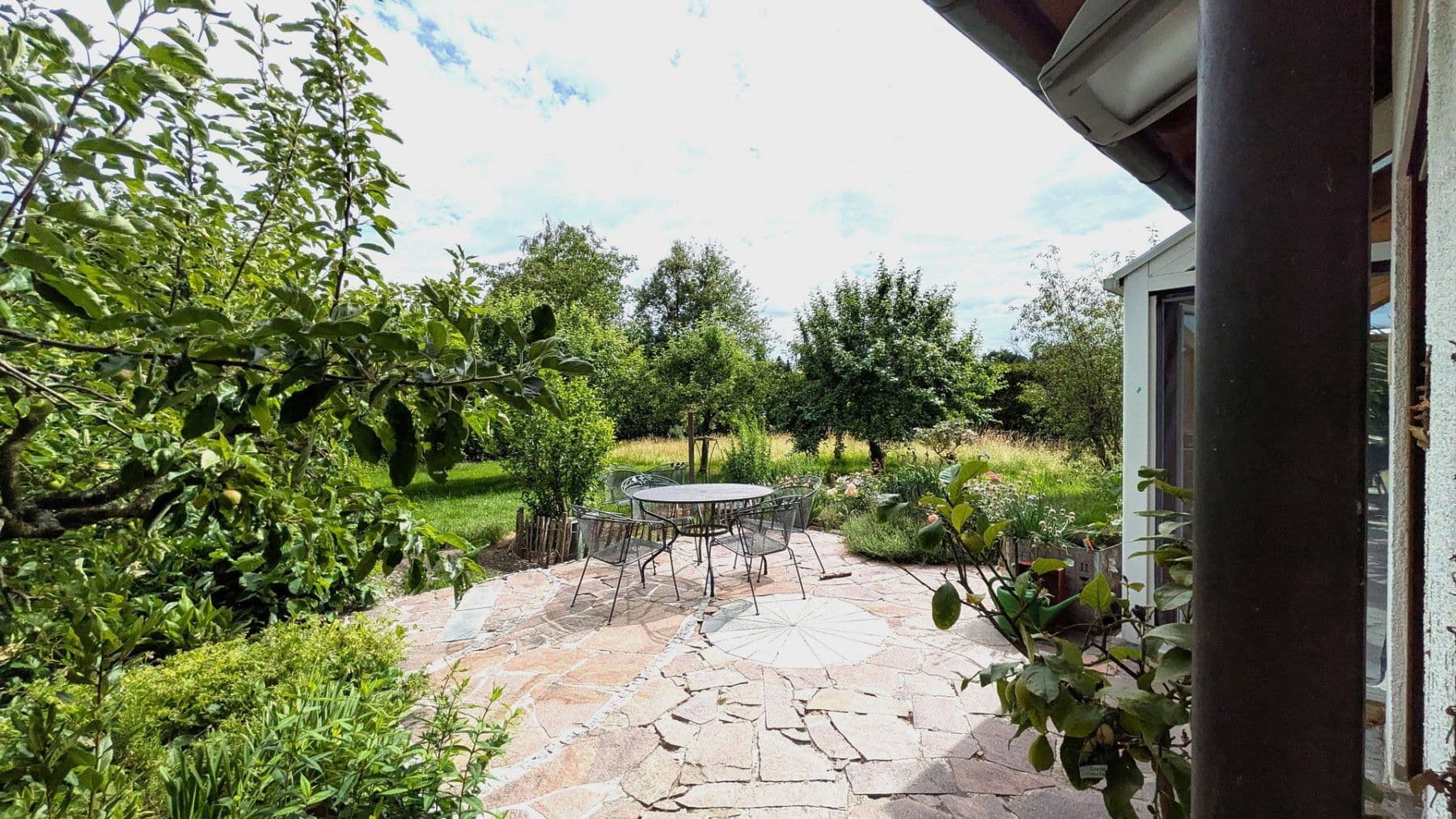 Predaj domu 154 m², pozemok 1.161 m², Wüstenrot, Bádensko-Wurttembersko Predaj domu 154 m², pozemok 1.161 m², Wüstenrot, Bádensko-Wurttembersko