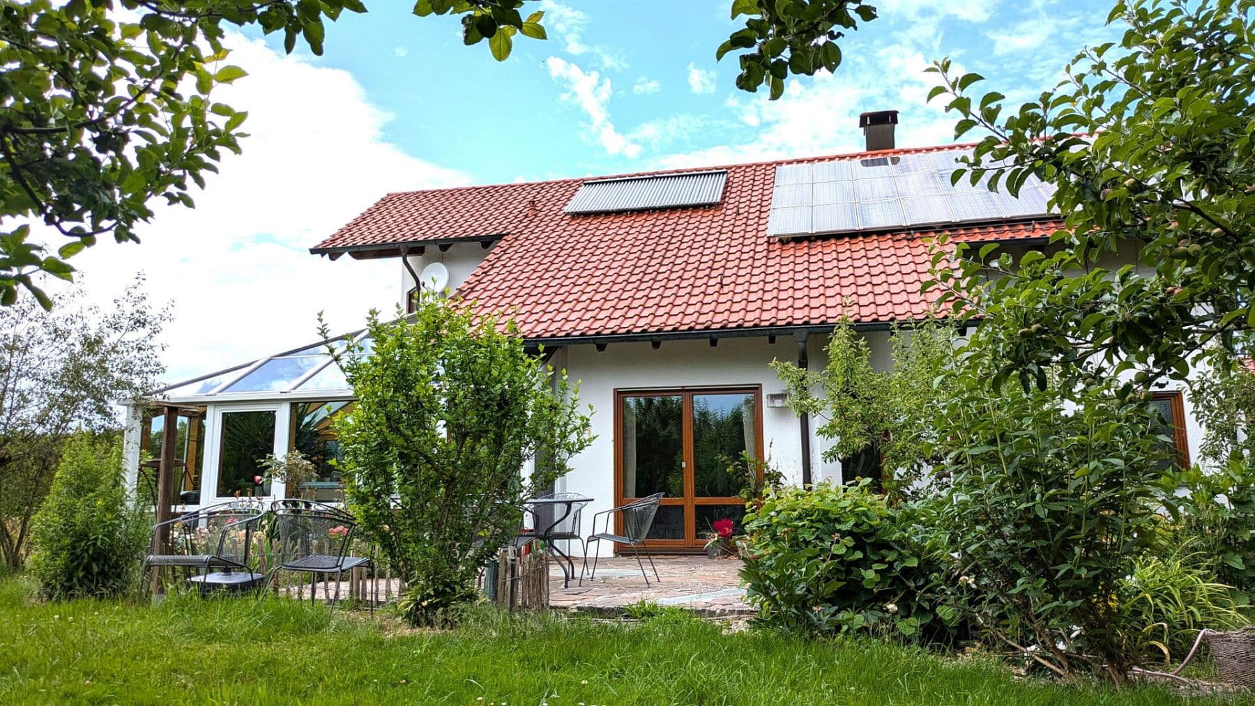 Predaj domu 154 m², pozemok 1.161 m², Wüstenrot, Bádensko-Wurttembersko Predaj domu 154 m², pozemok 1.161 m², Wüstenrot, Bádensko-Wurttembersko