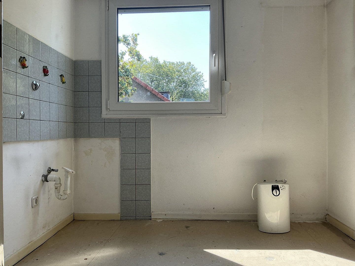 Prenájom bytu 3-izbový 67 m², Dellwiger Str. 37, Essen, Severné Porýnie - Westfálsko Prenájom bytu 3-izbový 67 m², Dellwiger Str. 37, Essen, Severné Porýnie - Westfálsko