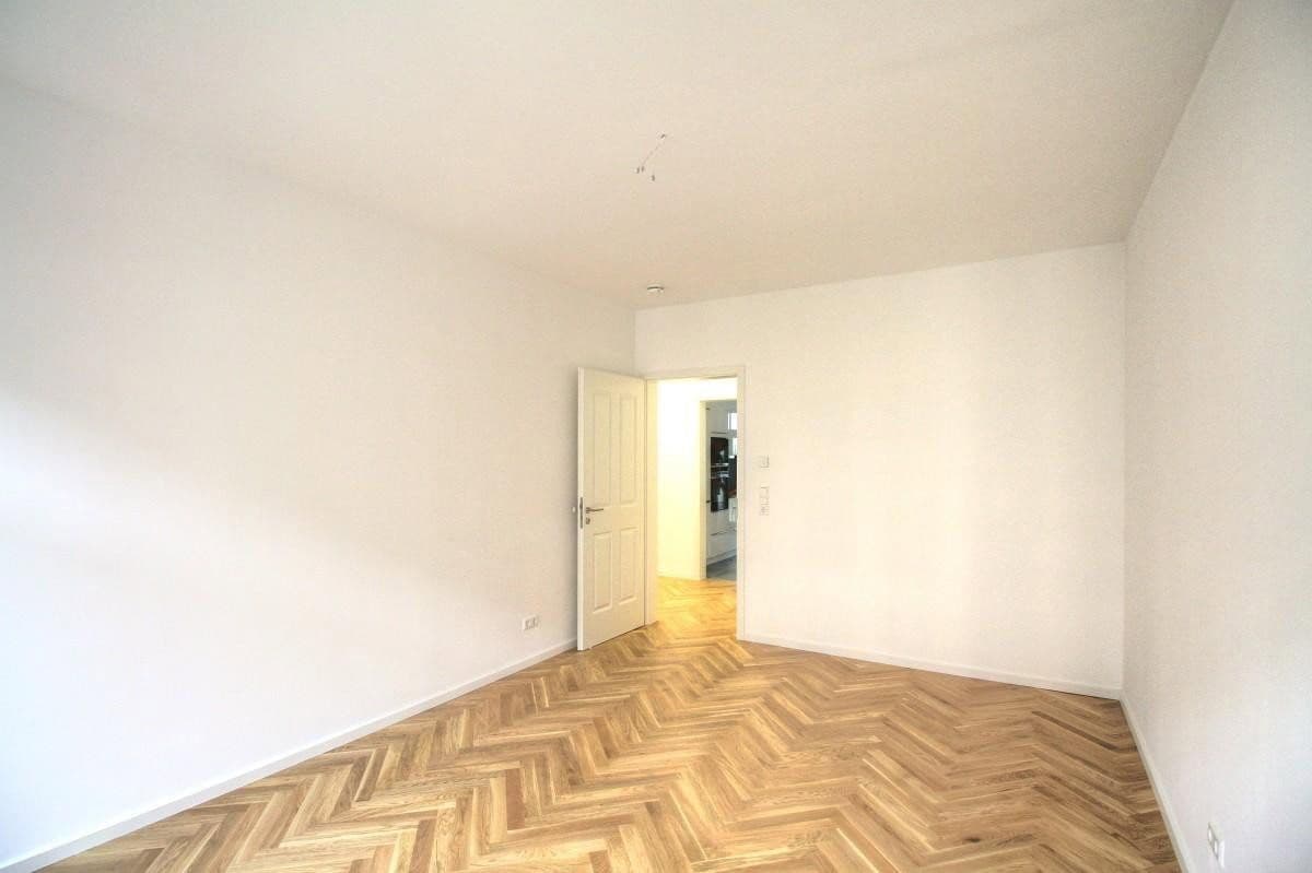 Prenájom bytu 2-izbový 73 m², Weißestraße 11, Leipzig, Sasko Prenájom bytu 2-izbový 73 m², Weißestraße 11, Leipzig, Sasko