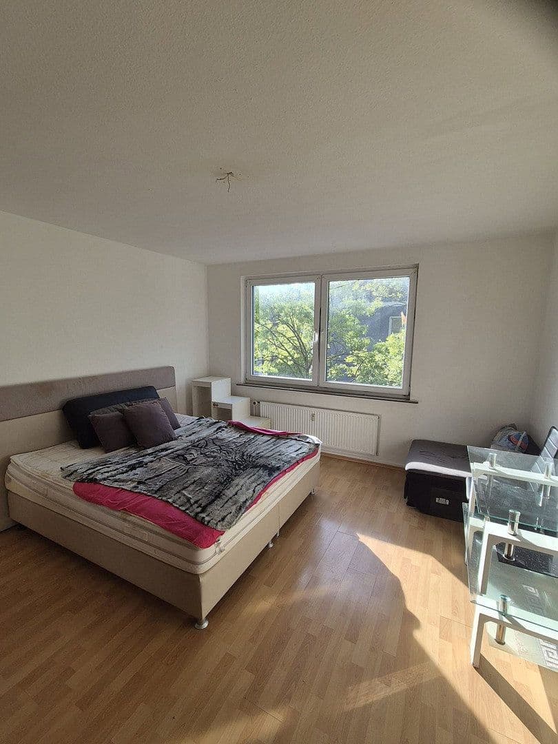 Prenájom bytu 4-izbový 95 m², Braunschweiger Straße 25, Dortmund, Severné Porýnie - Westfálsko Prenájom bytu 4-izbový 95 m², Braunschweiger Straße 25, Dortmund, Severné Porýnie - Westfálsko