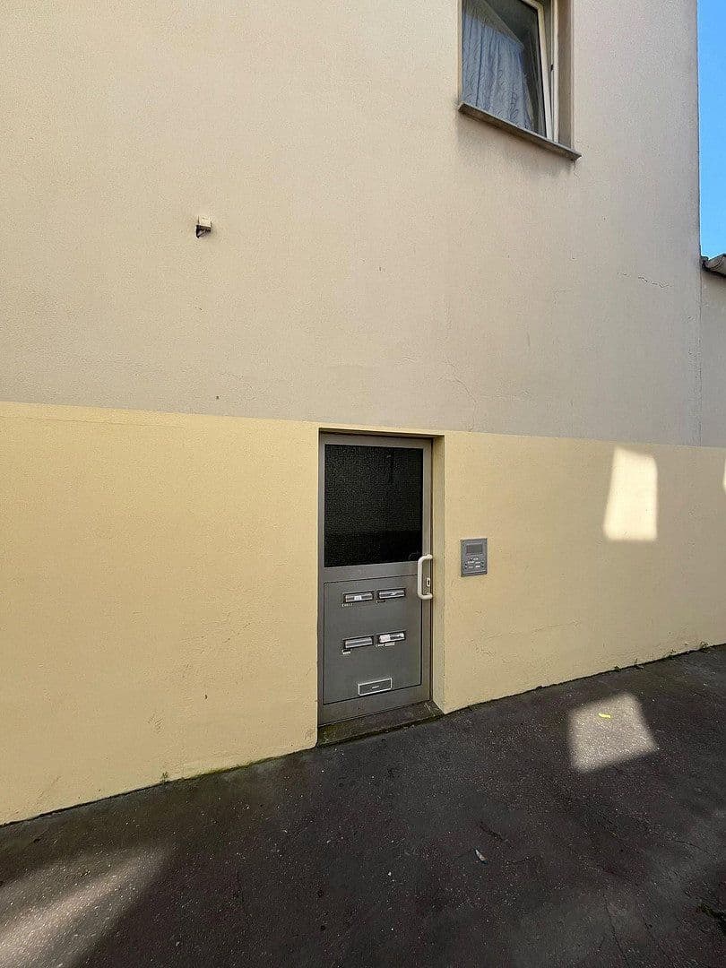 Prenájom bytu 5-izbový 100 m², Gerther Straße 8, Bochum, Severné Porýnie - Westfálsko Prenájom bytu 5-izbový 100 m², Gerther Straße 8, Bochum, Severné Porýnie - Westfálsko