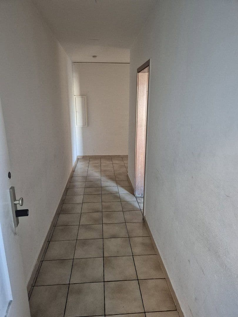 Prenájom bytu 4-izbový 95 m², Braunschweiger Straße 25, Dortmund, Severné Porýnie - Westfálsko Prenájom bytu 4-izbový 95 m², Braunschweiger Straße 25, Dortmund, Severné Porýnie - Westfálsko