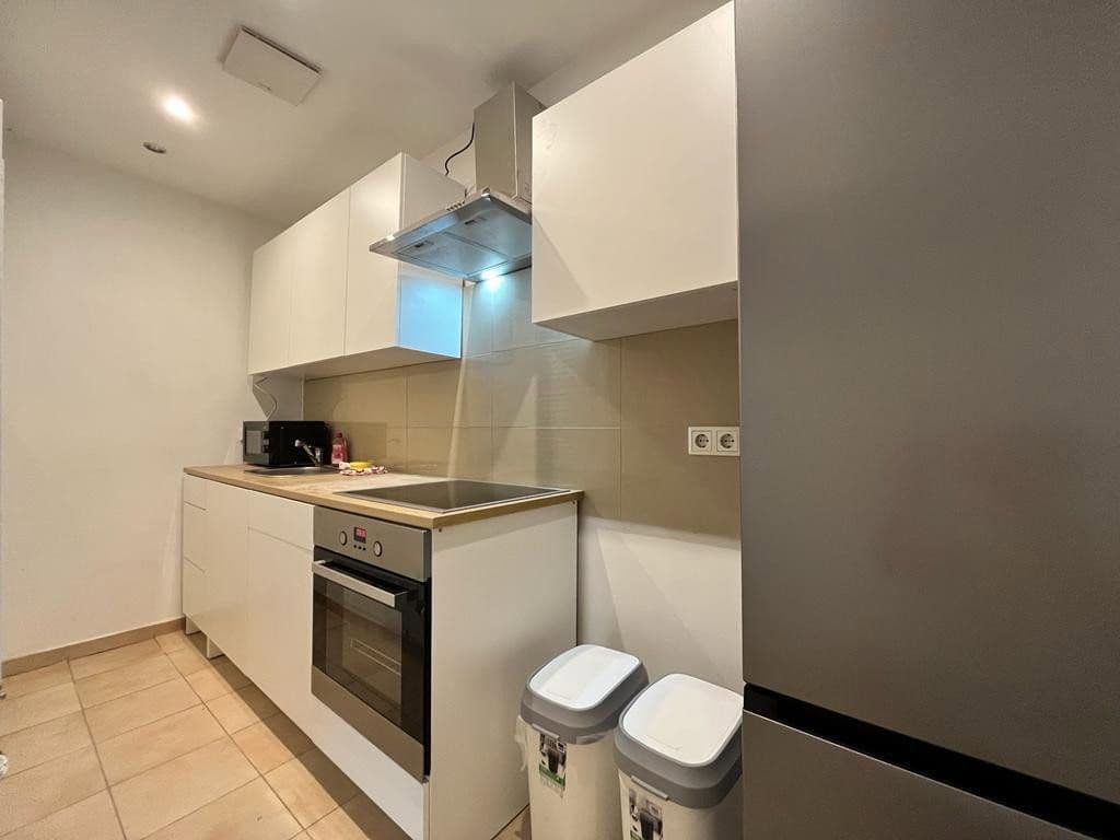 Prenájom bytu 2-izbový 65 m², Remscheiderstraße 88A, Wuppertal, Severné Porýnie - Westfálsko Prenájom bytu 2-izbový 65 m², Remscheiderstraße 88A, Wuppertal, Severné Porýnie - Westfálsko