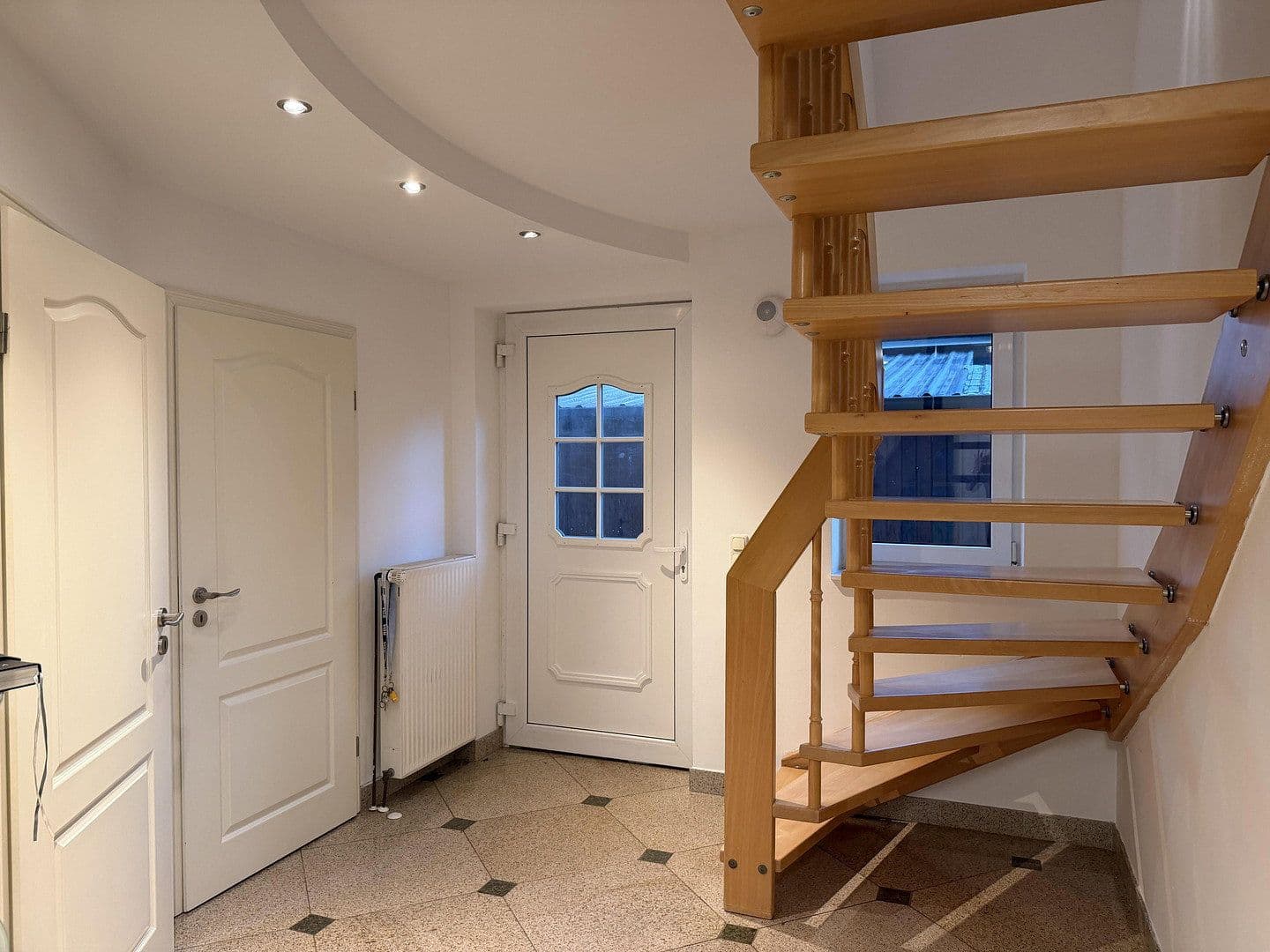 Prenájom domu 166 m², pozemok 700 m², Paul-Löbe-Weg, Elmshorn, Šlezvicko-Holštajnsko Prenájom domu 166 m², pozemok 700 m², Paul-Löbe-Weg, Elmshorn, Šlezvicko-Holštajnsko