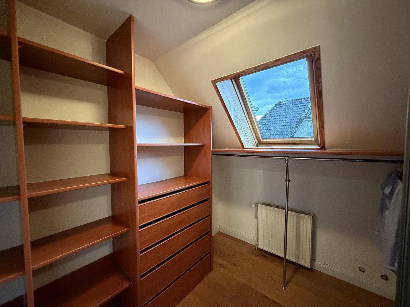 Prenájom domu 166 m², pozemok 700 m², Paul-Löbe-Weg, Elmshorn, Šlezvicko-Holštajnsko Prenájom domu 166 m², pozemok 700 m², Paul-Löbe-Weg, Elmshorn, Šlezvicko-Holštajnsko