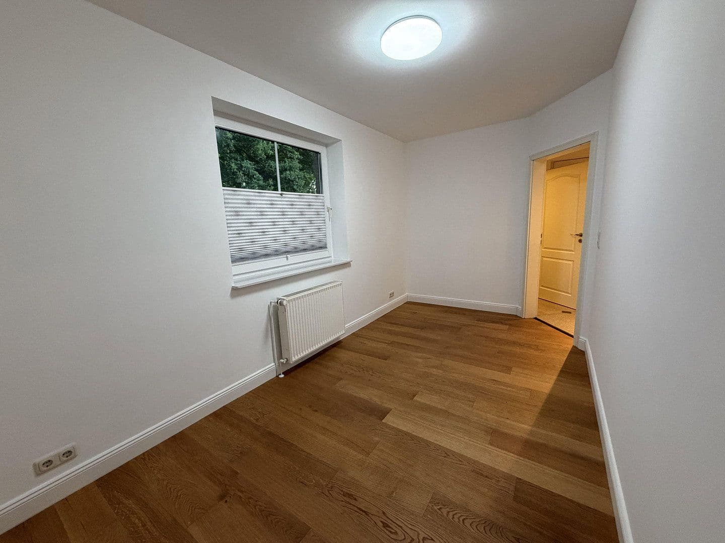 Prenájom domu 166 m², pozemok 700 m², Paul-Löbe-Weg, Elmshorn, Šlezvicko-Holštajnsko Prenájom domu 166 m², pozemok 700 m², Paul-Löbe-Weg, Elmshorn, Šlezvicko-Holštajnsko