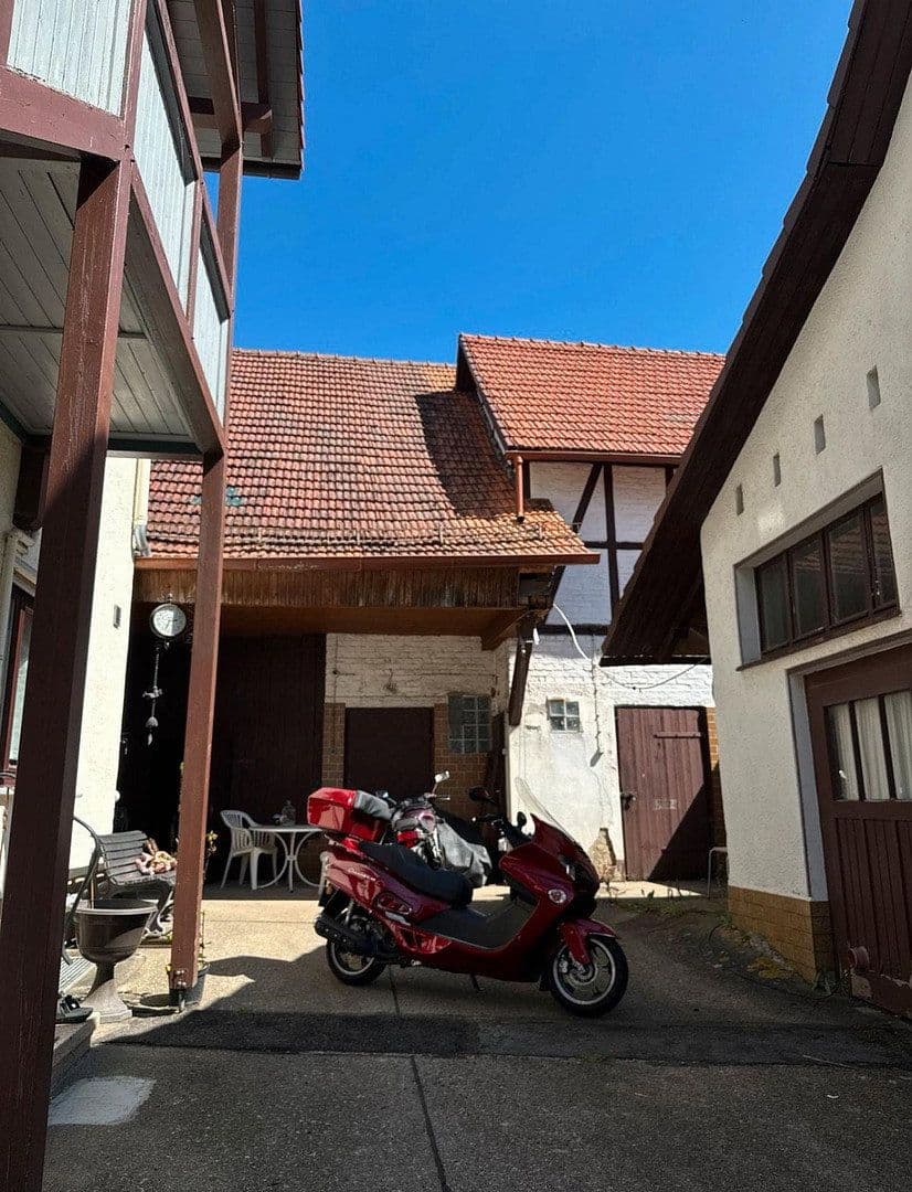 Predaj domu 320 m², pozemok 320 m², Nentershausen, Hesensko Predaj domu 320 m², pozemok 320 m², Nentershausen, Hesensko