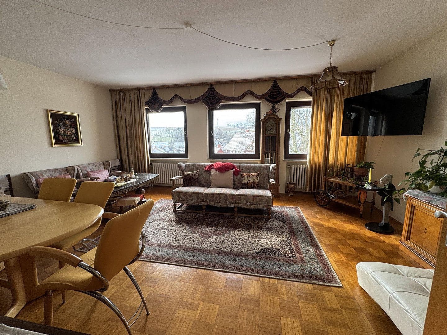 Predaj domu 320 m², pozemok 320 m², Nentershausen, Hesensko Predaj domu 320 m², pozemok 320 m², Nentershausen, Hesensko