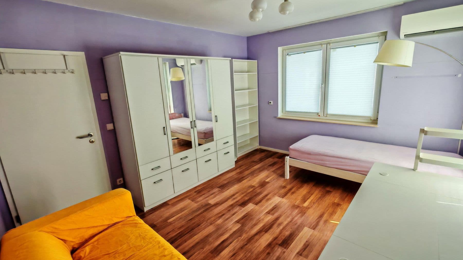Prenájom domu 170 m², pozemok 398 m², Straubenhardt, Bádensko-Wurttembersko Prenájom domu 170 m², pozemok 398 m², Straubenhardt, Bádensko-Wurttembersko