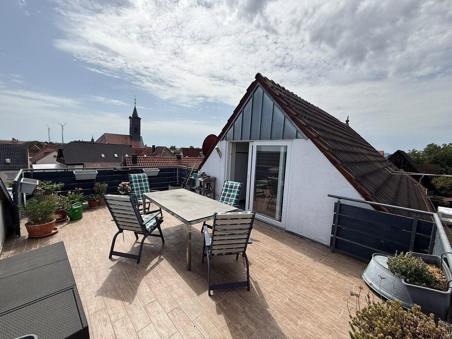 Predaj bytu 6-izbový 170 m², Offenbach an der Queich, Porýnie-Falcko Predaj bytu 6-izbový 170 m², Offenbach an der Queich, Porýnie-Falcko