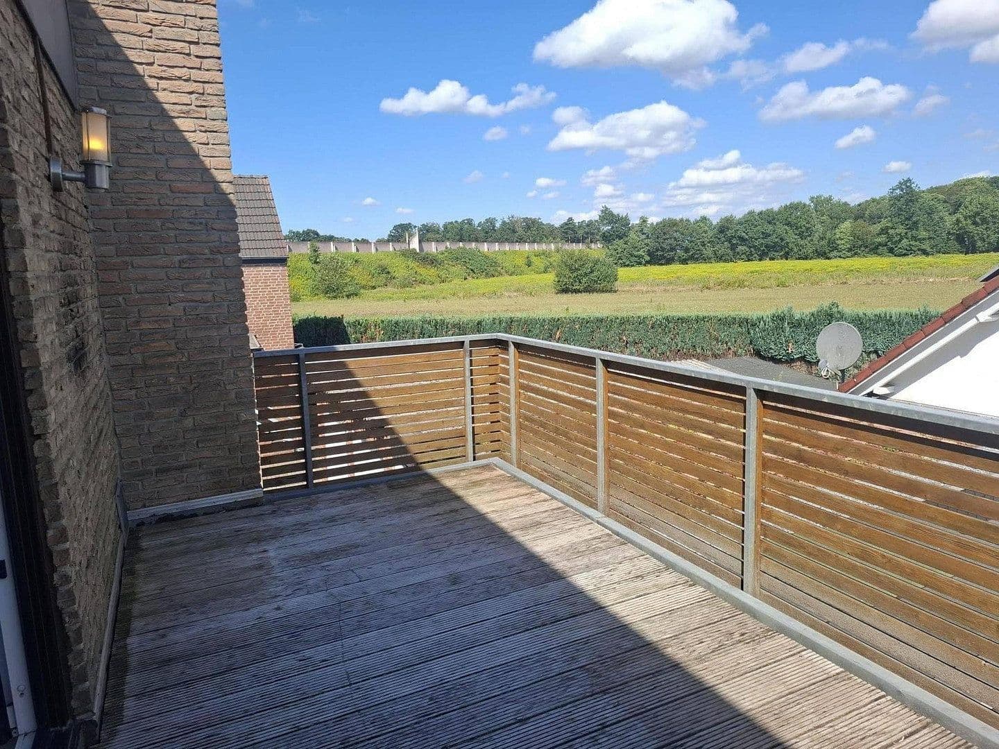 Prenájom bytu 5-izbový 140 m², Antilopenweg 12, Bielefeld, Severné Porýnie - Westfálsko Prenájom bytu 5-izbový 140 m², Antilopenweg 12, Bielefeld, Severné Porýnie - Westfálsko