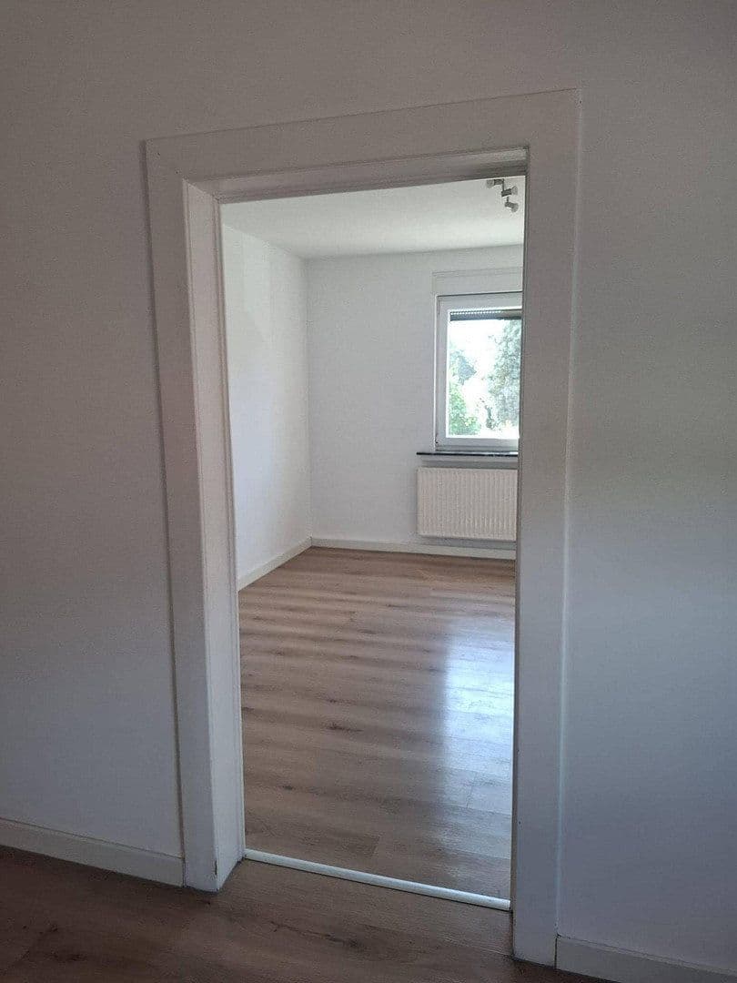 Prenájom bytu 5-izbový 140 m², Antilopenweg 12, Bielefeld, Severné Porýnie - Westfálsko Prenájom bytu 5-izbový 140 m², Antilopenweg 12, Bielefeld, Severné Porýnie - Westfálsko