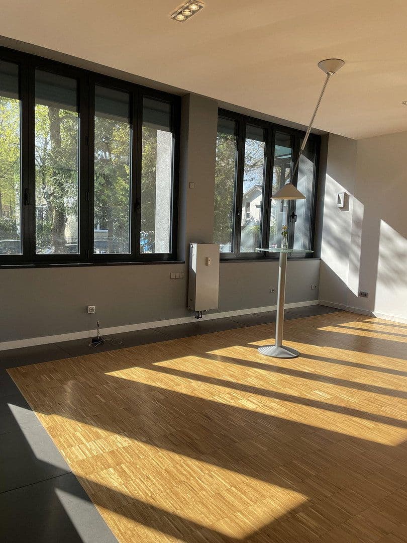 Predaj bytu 3-izbový 150 m², Berlin, Berlín Predaj bytu 3-izbový 150 m², Berlin, Berlín