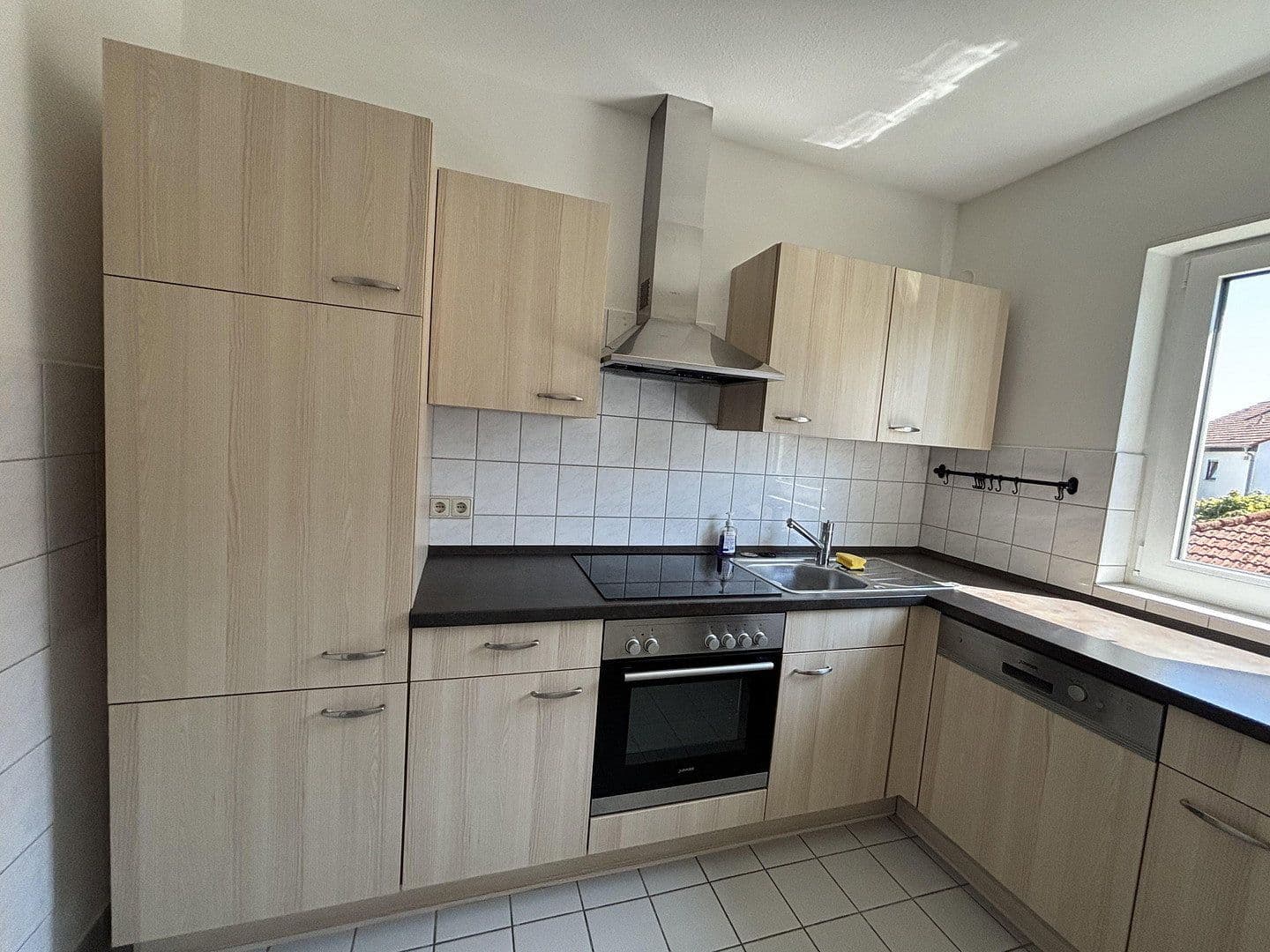Prenájom bytu 2-izbový 68 m², Nauheim, Hesensko Prenájom bytu 2-izbový 68 m², Nauheim, Hesensko