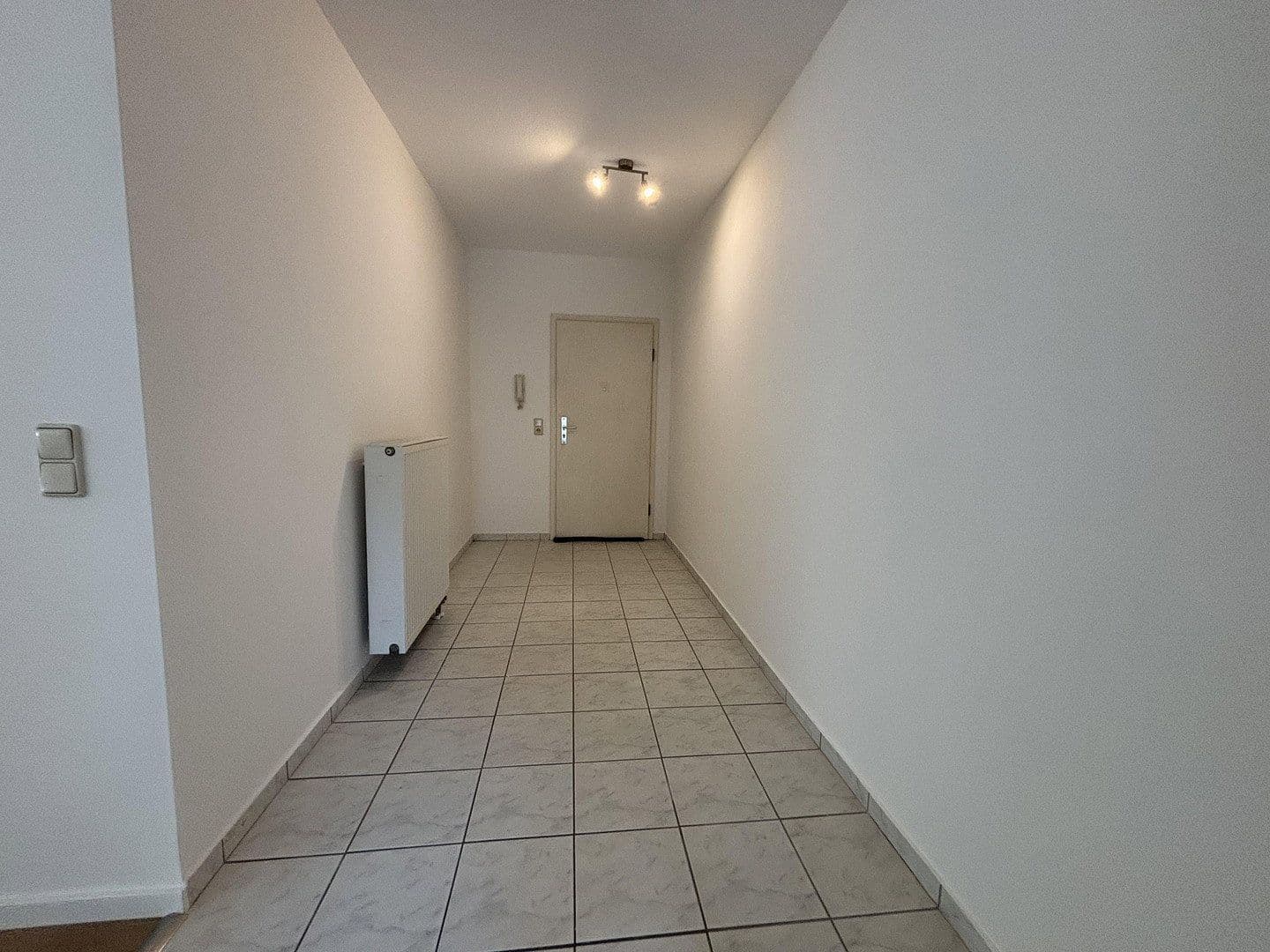 Prenájom bytu 2-izbový 68 m², Nauheim, Hesensko Prenájom bytu 2-izbový 68 m², Nauheim, Hesensko