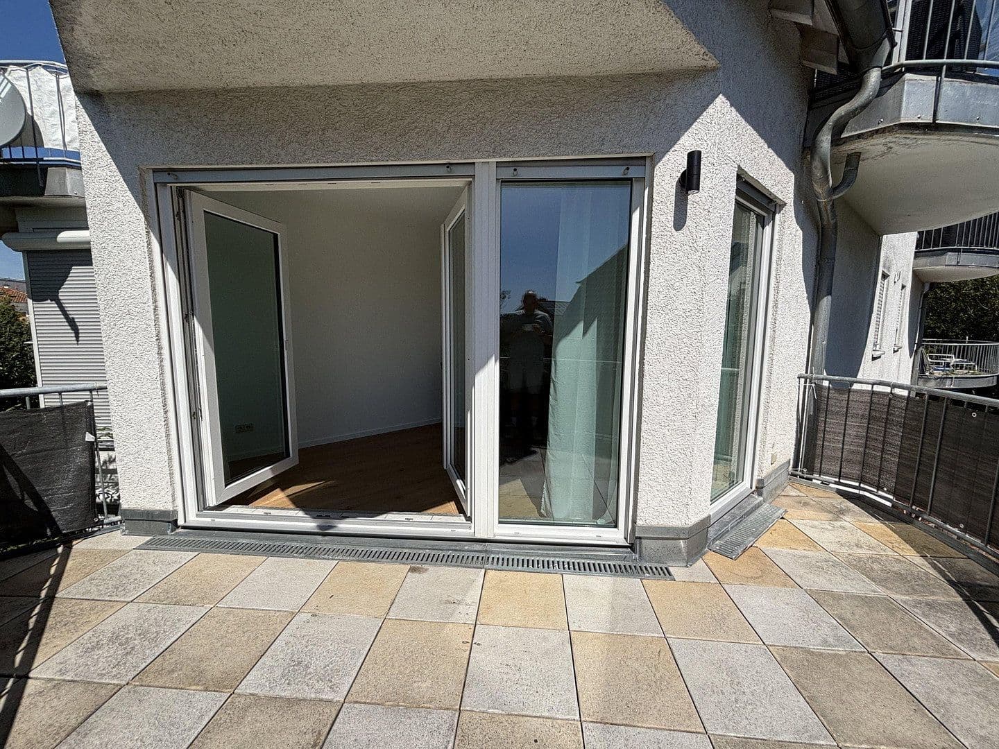 Prenájom bytu 2-izbový 68 m², Nauheim, Hesensko Prenájom bytu 2-izbový 68 m², Nauheim, Hesensko