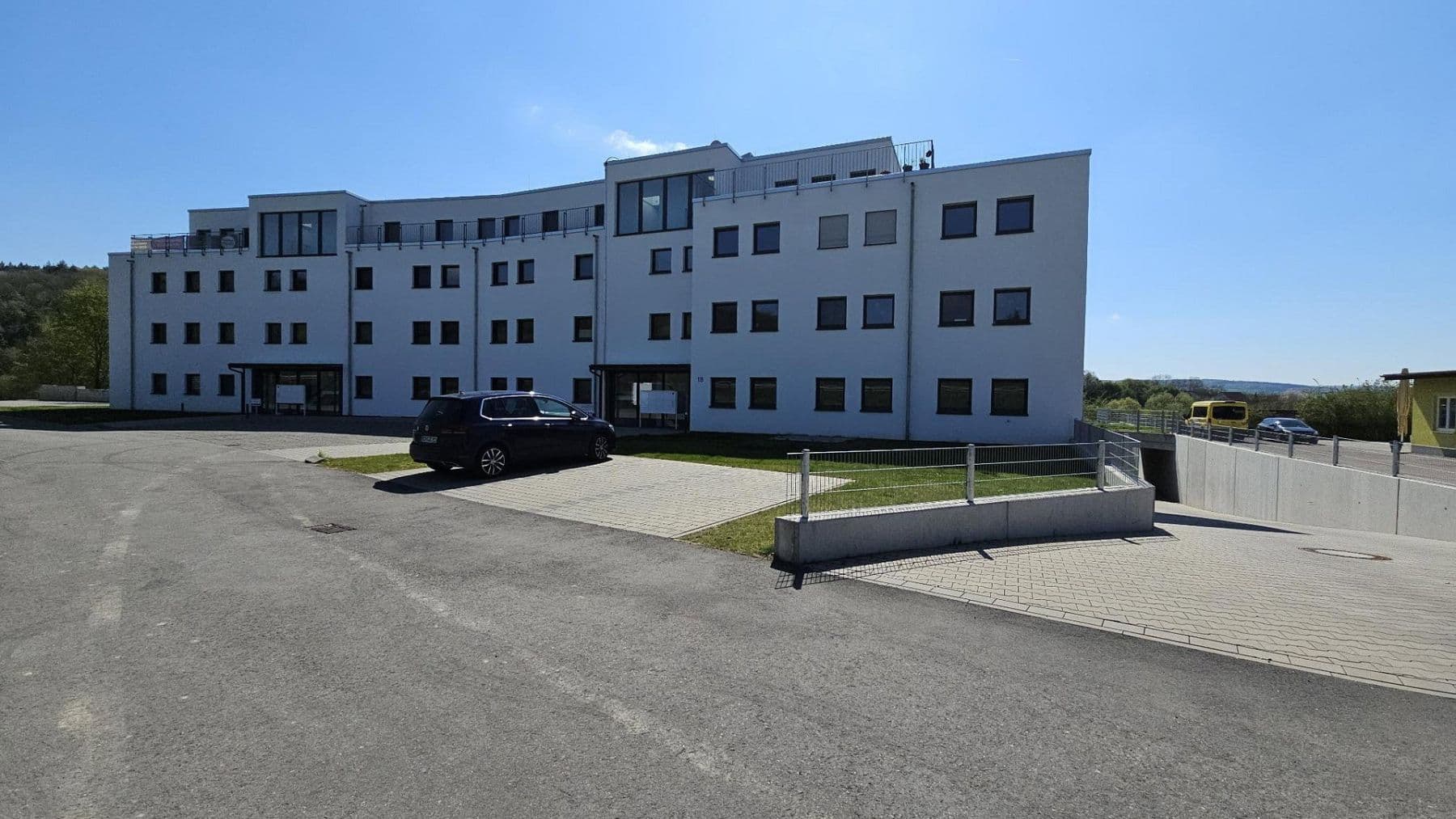 Prenájom bytu 3-izbový 107 m², Harthäuser Straße 18, Igersheim, Bádensko-Wurttembersko Prenájom bytu 3-izbový 107 m², Harthäuser Straße 18, Igersheim, Bádensko-Wurttembersko