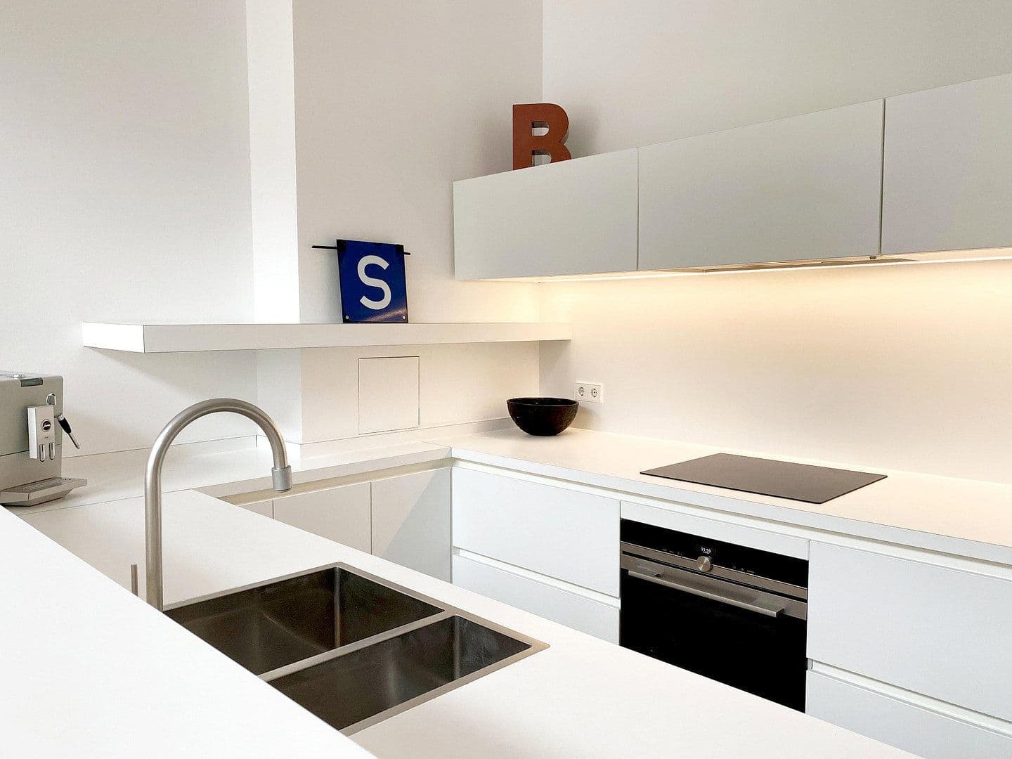 Prenájom bytu 5-izbový 161 m², Eichendorffstraße 2, Mannheim, Bádensko-Wurttembersko Prenájom bytu 5-izbový 161 m², Eichendorffstraße 2, Mannheim, Bádensko-Wurttembersko