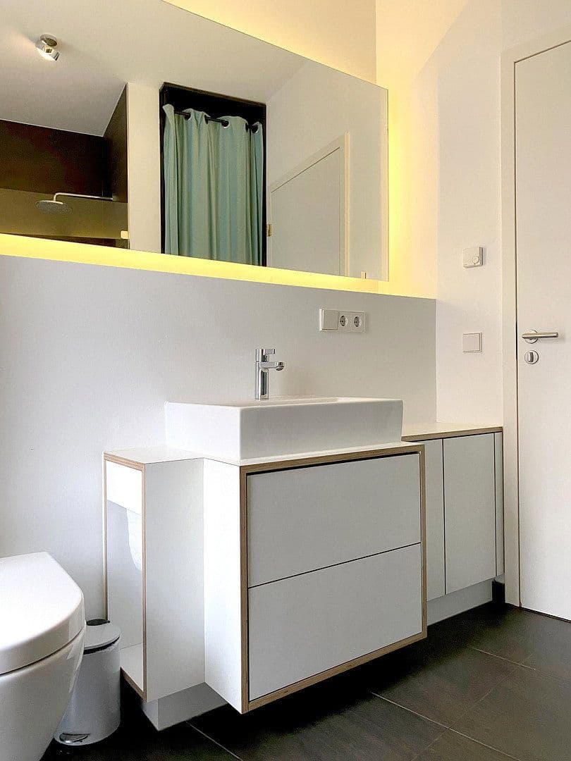 Prenájom bytu 5-izbový 161 m², Eichendorffstraße 2, Mannheim, Bádensko-Wurttembersko Prenájom bytu 5-izbový 161 m², Eichendorffstraße 2, Mannheim, Bádensko-Wurttembersko