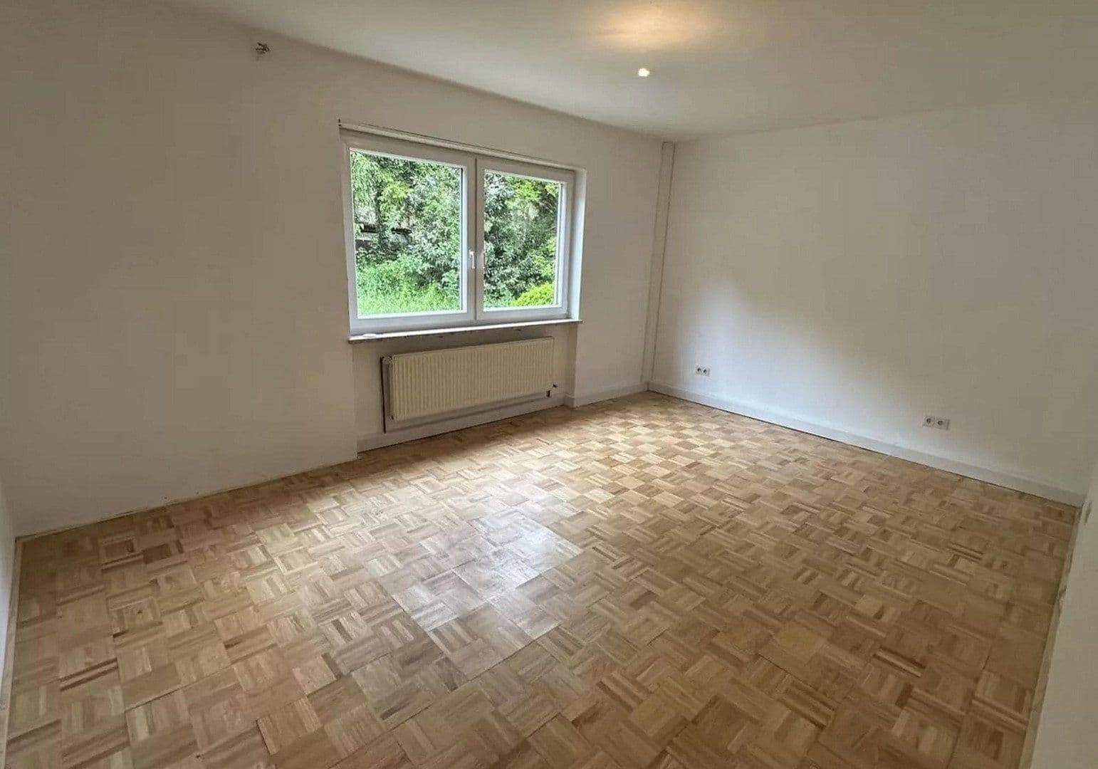 Predaj domu 163 m², pozemok 543 m², Schoppachstr.5, Rehlingen-Siersburg, Sársko Predaj domu 163 m², pozemok 543 m², Schoppachstr.5, Rehlingen-Siersburg, Sársko