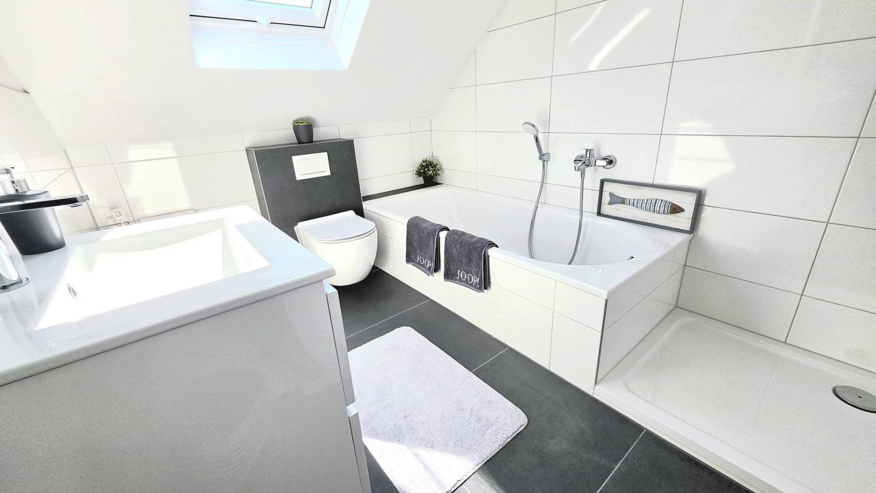 Predaj bytu 3-izbový 94 m², Akazienweg 15a, Hemer, Severné Porýnie - Westfálsko Predaj bytu 3-izbový 94 m², Akazienweg 15a, Hemer, Severné Porýnie - Westfálsko