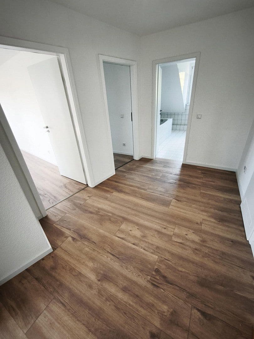 Prenájom bytu 2-izbový 58 m², Viehhofstraße 55, Wuppertal, Severné Porýnie - Westfálsko Prenájom bytu 2-izbový 58 m², Viehhofstraße 55, Wuppertal, Severné Porýnie - Westfálsko