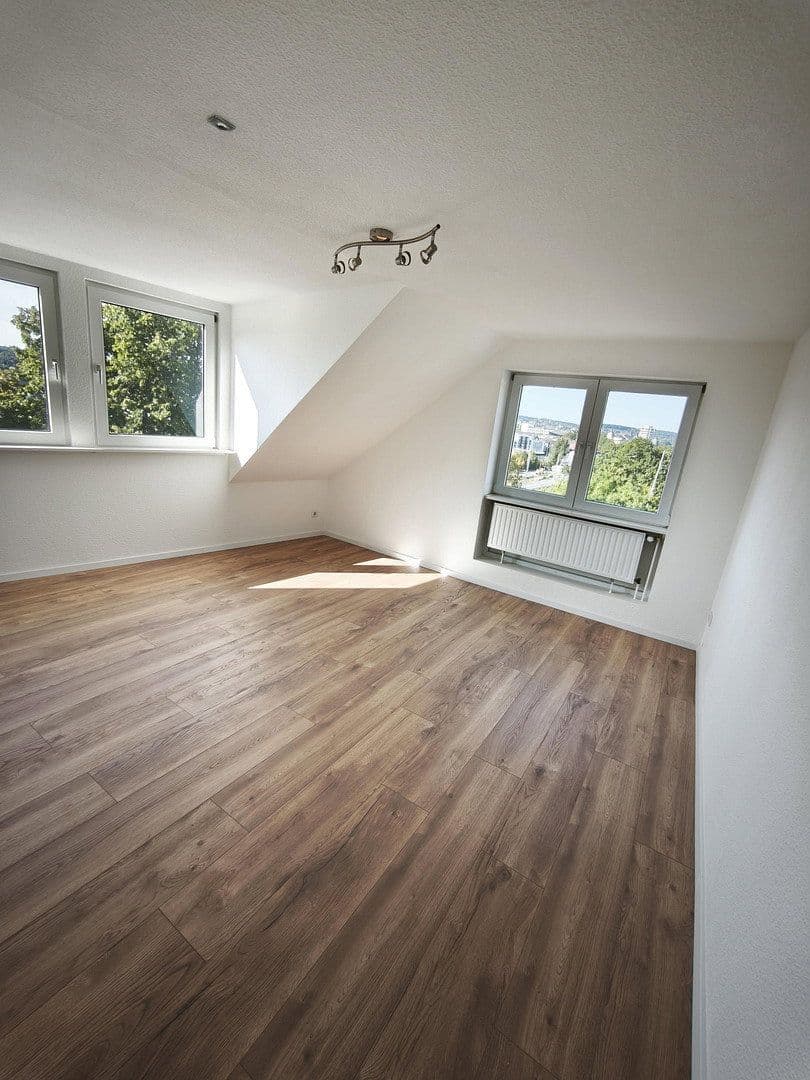Prenájom bytu 2-izbový 58 m², Viehhofstraße 55, Wuppertal, Severné Porýnie - Westfálsko Prenájom bytu 2-izbový 58 m², Viehhofstraße 55, Wuppertal, Severné Porýnie - Westfálsko