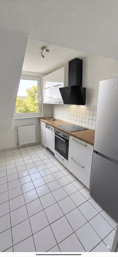 Prenájom bytu 2-izbový 58 m², Viehhofstraße 55, Wuppertal, Severné Porýnie - Westfálsko Prenájom bytu 2-izbový 58 m², Viehhofstraße 55, Wuppertal, Severné Porýnie - Westfálsko