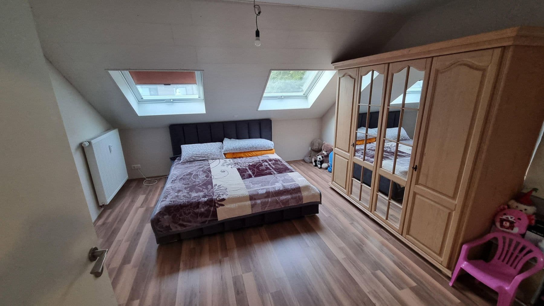 Predaj domu 252 m², pozemok 830 m², Kreuztal, Severné Porýnie - Westfálsko Predaj domu 252 m², pozemok 830 m², Kreuztal, Severné Porýnie - Westfálsko