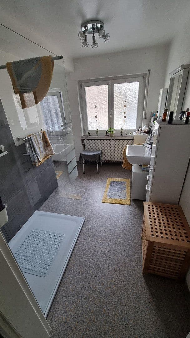Predaj domu 252 m², pozemok 830 m², Kreuztal, Severné Porýnie - Westfálsko Predaj domu 252 m², pozemok 830 m², Kreuztal, Severné Porýnie - Westfálsko