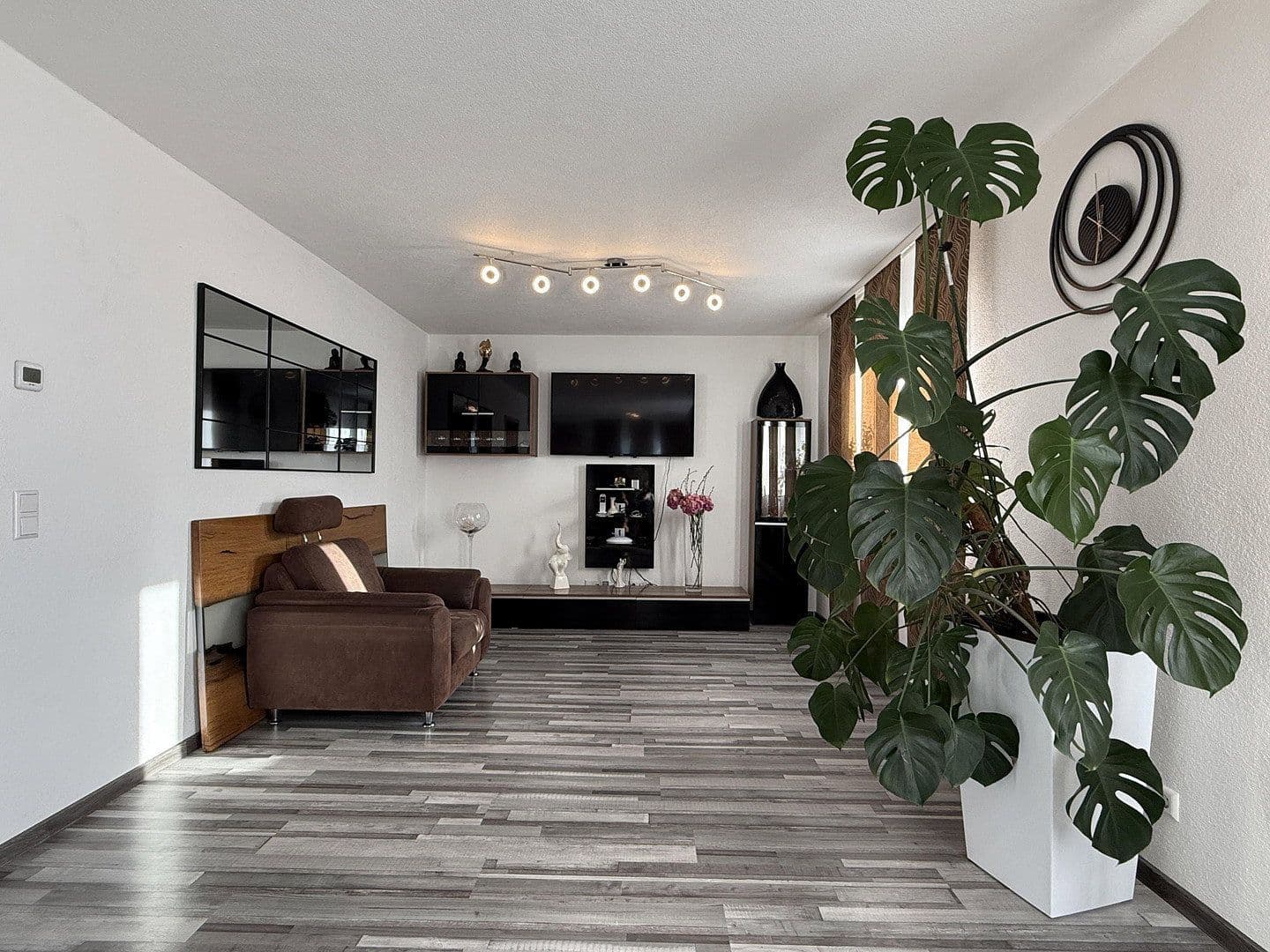 Predaj domu 160 m², pozemok 769 m², Rot am See, Bádensko-Wurttembersko Predaj domu 160 m², pozemok 769 m², Rot am See, Bádensko-Wurttembersko