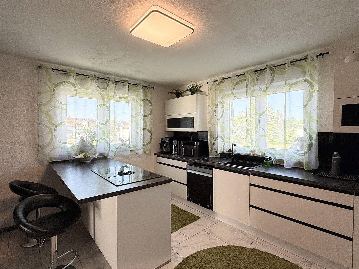 Predaj domu 160 m², pozemok 769 m², Rot am See, Bádensko-Wurttembersko Predaj domu 160 m², pozemok 769 m², Rot am See, Bádensko-Wurttembersko