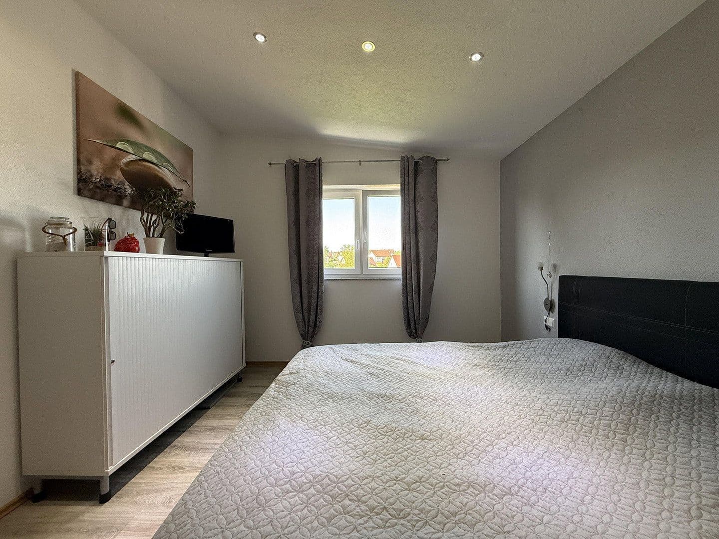 Predaj domu 160 m², pozemok 769 m², Rot am See, Bádensko-Wurttembersko Predaj domu 160 m², pozemok 769 m², Rot am See, Bádensko-Wurttembersko
