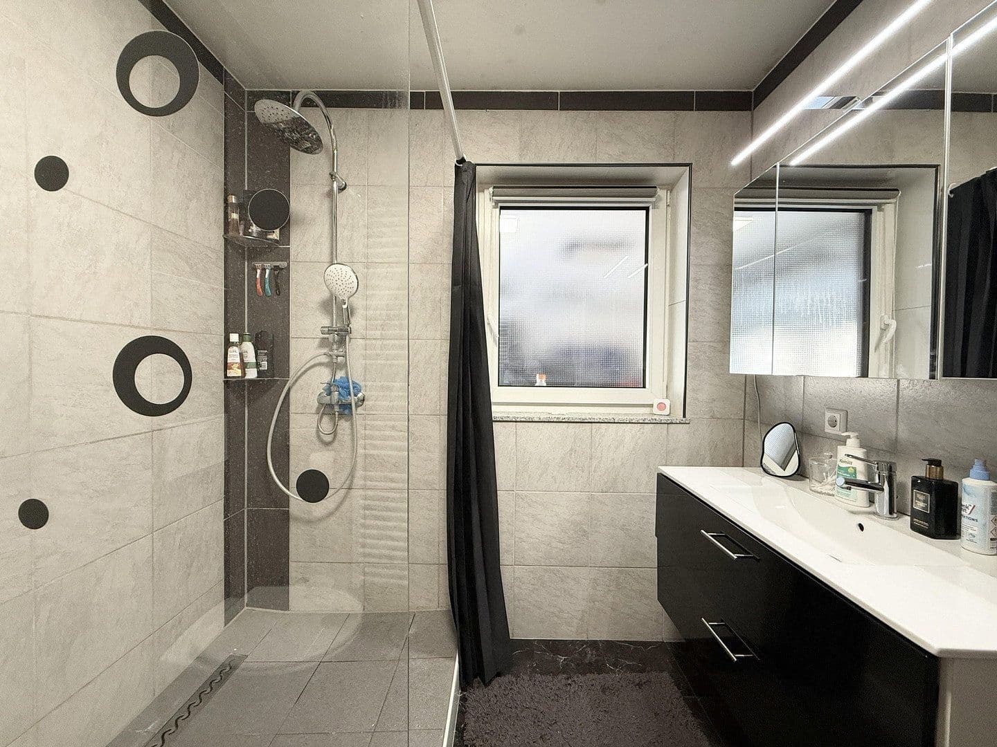 Predaj domu 160 m², pozemok 769 m², Rot am See, Bádensko-Wurttembersko Predaj domu 160 m², pozemok 769 m², Rot am See, Bádensko-Wurttembersko