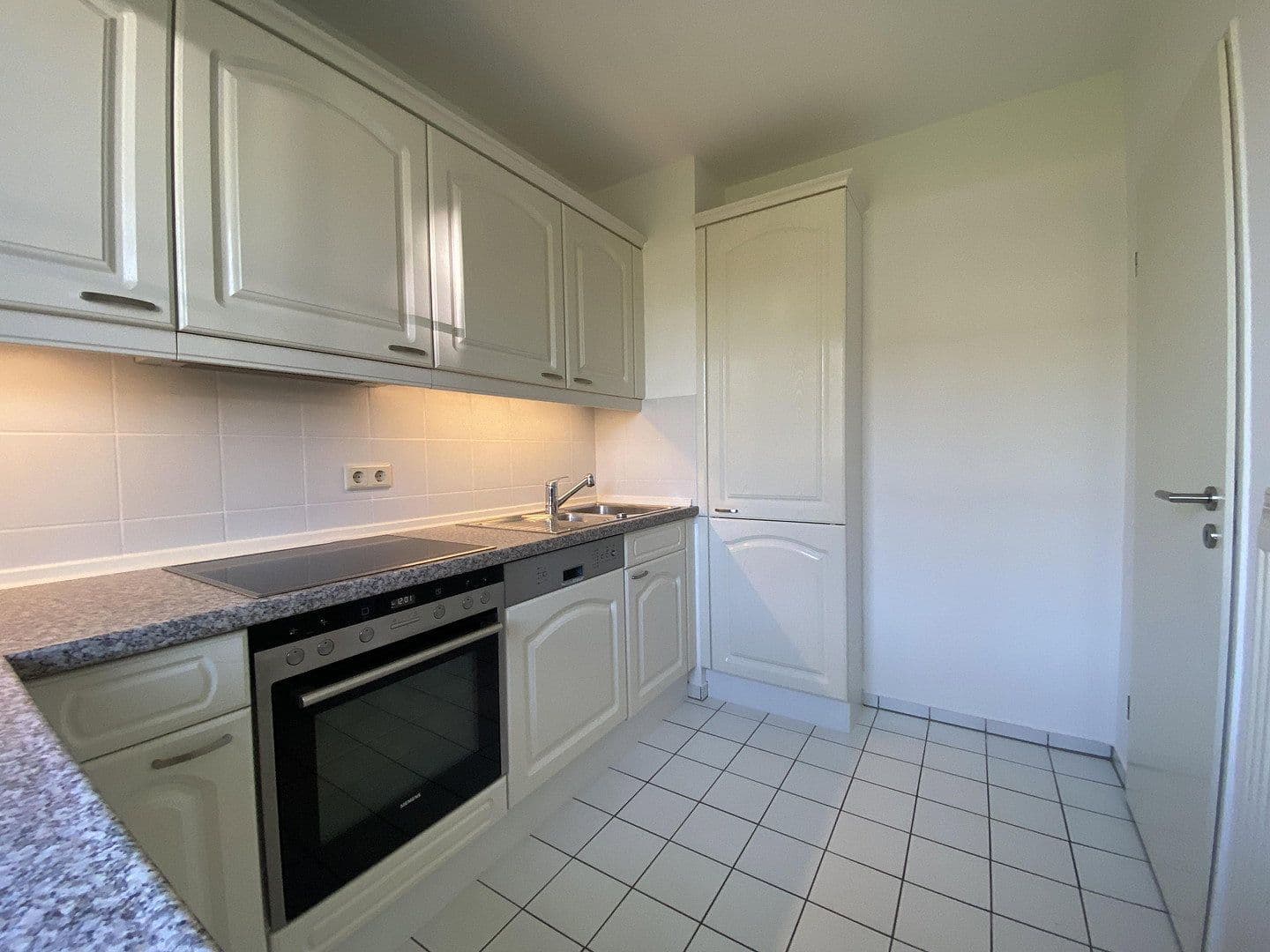 Predaj bytu 2-izbový 58 m², Köln, Severné Porýnie - Westfálsko Predaj bytu 2-izbový 58 m², Köln, Severné Porýnie - Westfálsko