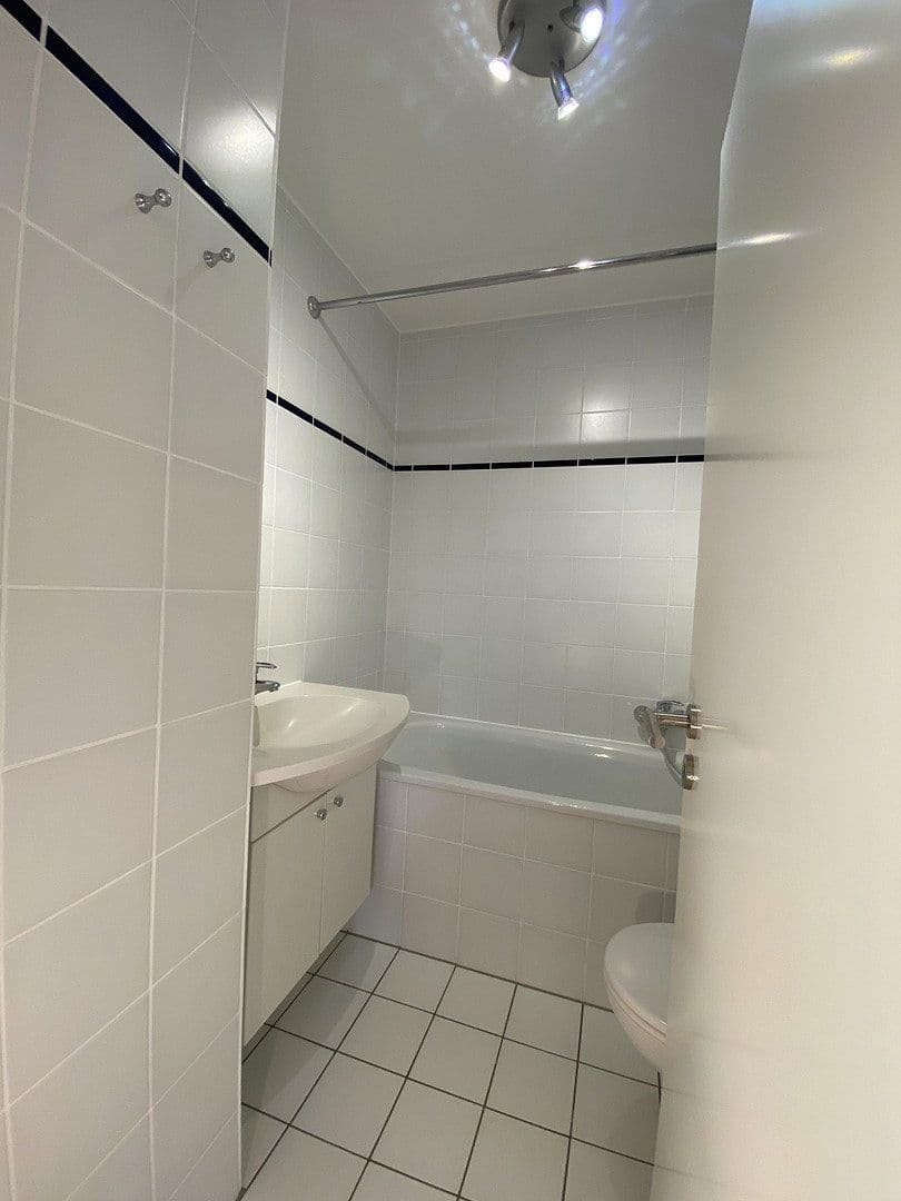 Predaj bytu 2-izbový 58 m², Köln, Severné Porýnie - Westfálsko Predaj bytu 2-izbový 58 m², Köln, Severné Porýnie - Westfálsko