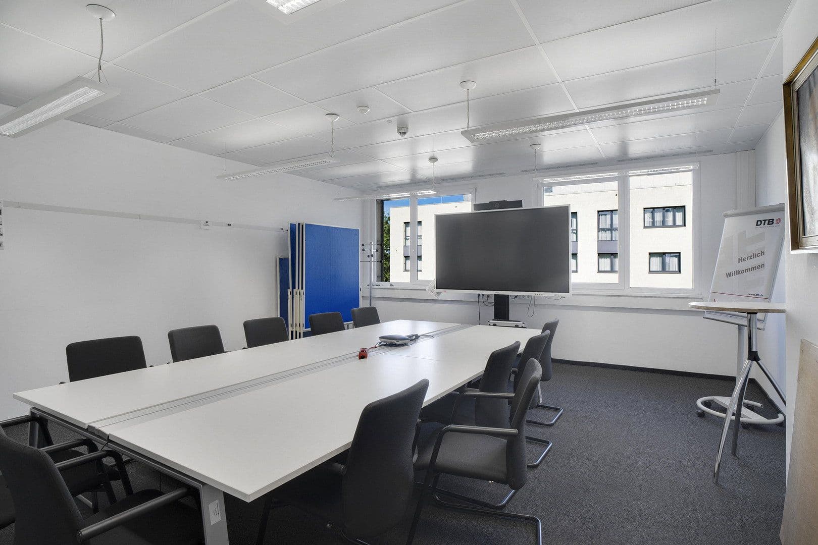 Prenájom kancelárie 1.160 m², Otto-Fleck-Schneise 8, Frankfurt am Main, Hesensko Prenájom kancelárie 1.160 m², Otto-Fleck-Schneise 8, Frankfurt am Main, Hesensko
