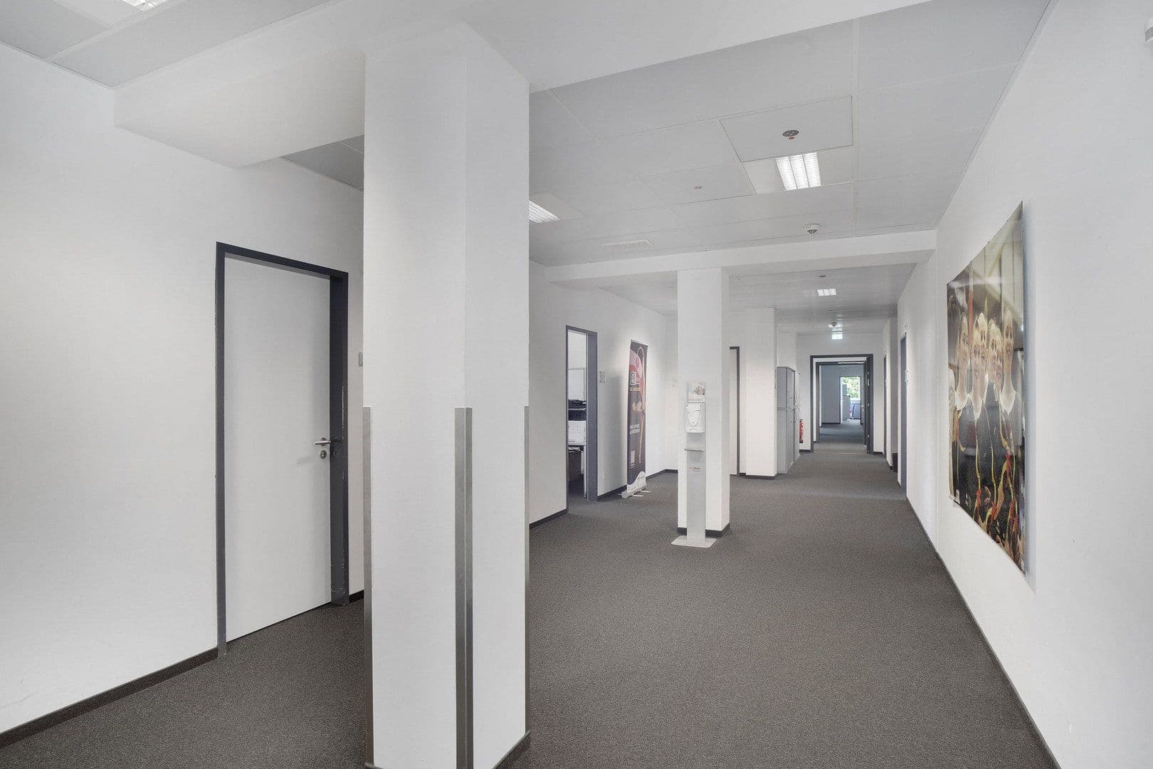 Prenájom kancelárie 1.160 m², Otto-Fleck-Schneise 8, Frankfurt am Main, Hesensko Prenájom kancelárie 1.160 m², Otto-Fleck-Schneise 8, Frankfurt am Main, Hesensko