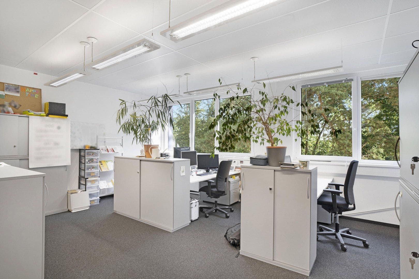 Prenájom kancelárie 1.160 m², Otto-Fleck-Schneise 8, Frankfurt am Main, Hesensko Prenájom kancelárie 1.160 m², Otto-Fleck-Schneise 8, Frankfurt am Main, Hesensko