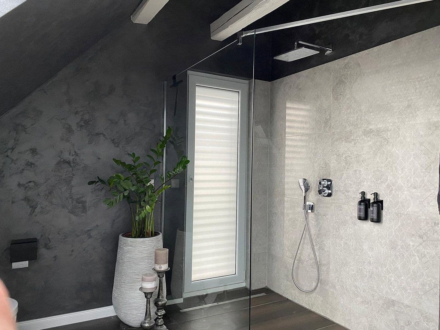 Predaj domu 227 m², pozemok 327 m², Kreuzhaldenstraße 47, Stuttgart, Bádensko-Wurttembersko Predaj domu 227 m², pozemok 327 m², Kreuzhaldenstraße 47, Stuttgart, Bádensko-Wurttembersko