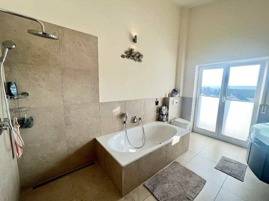 Predaj domu 127 m², pozemok 376 m², Saulheim, Porýnie-Falcko Predaj domu 127 m², pozemok 376 m², Saulheim, Porýnie-Falcko