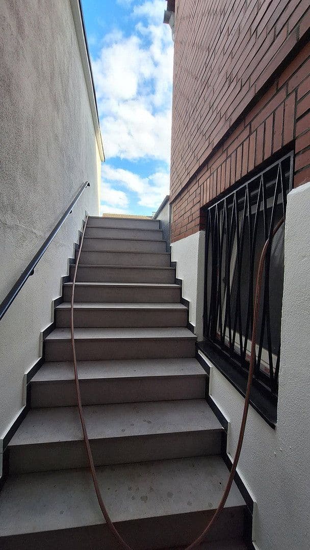 Prenájom domu 96 m², pozemok 399 m², Dormagen, Severné Porýnie - Westfálsko Prenájom domu 96 m², pozemok 399 m², Dormagen, Severné Porýnie - Westfálsko