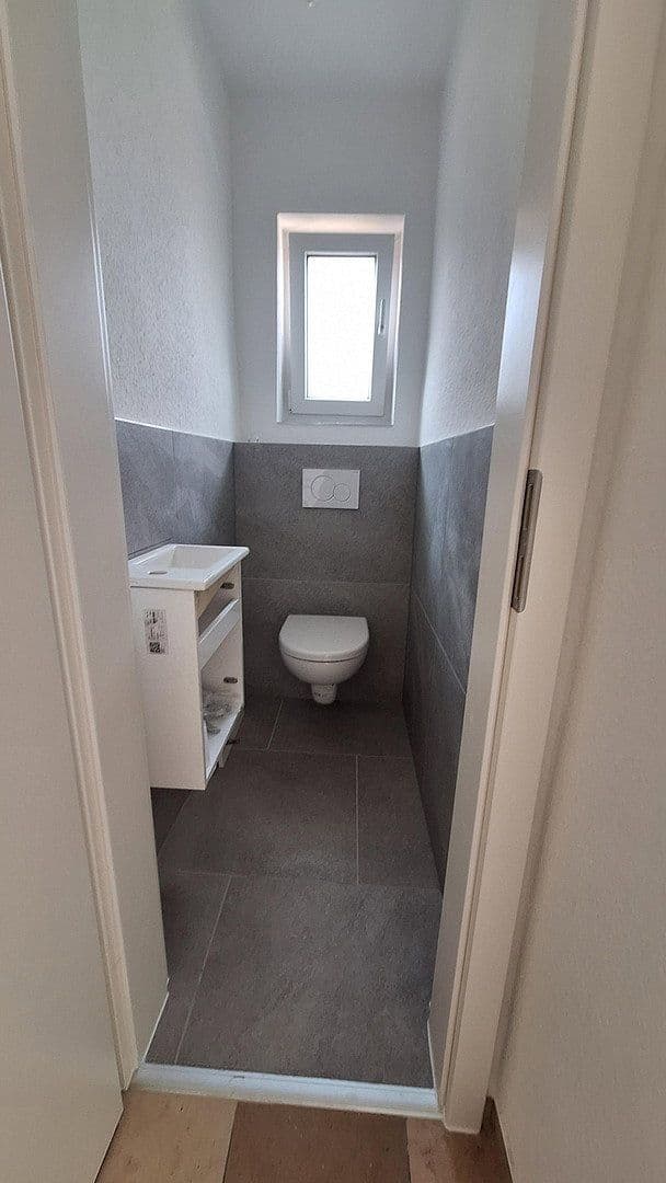 Prenájom domu 96 m², pozemok 399 m², Dormagen, Severné Porýnie - Westfálsko Prenájom domu 96 m², pozemok 399 m², Dormagen, Severné Porýnie - Westfálsko