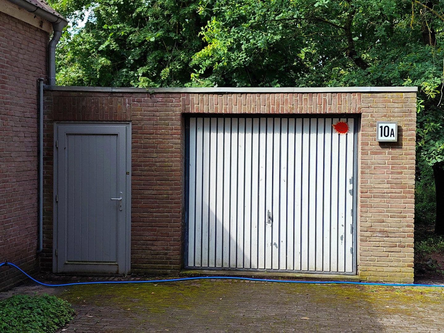 Predaj domu 180 m², pozemok 1.500 m², Klosterstraße 10A, Uelzen, Dolné Sasko Predaj domu 180 m², pozemok 1.500 m², Klosterstraße 10A, Uelzen, Dolné Sasko
