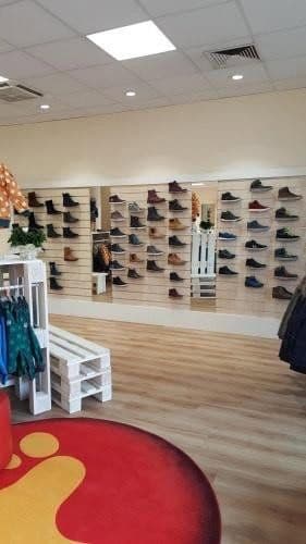 Predaj nebytového priestoru 439 m², Riesstraße 48, Ritterhude, Dolné Sasko Predaj nebytového priestoru 439 m², Riesstraße 48, Ritterhude, Dolné Sasko