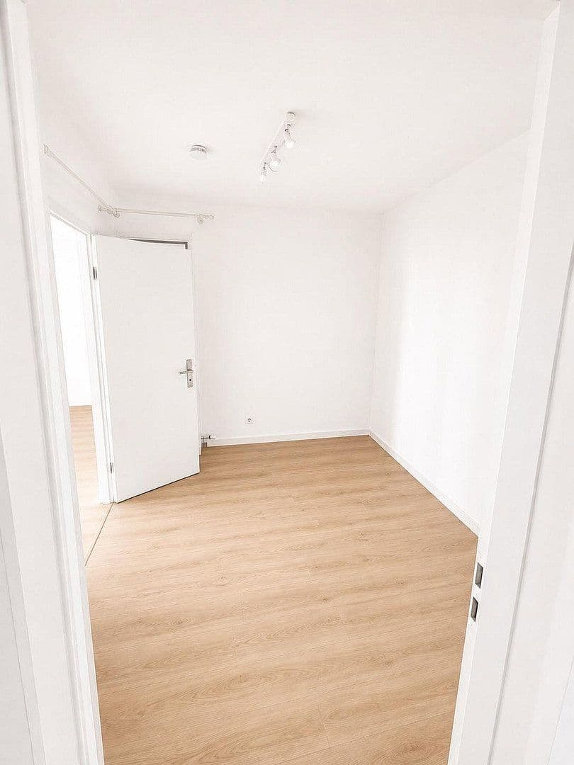 Prenájom bytu 3-izbový 64 m², Hechingen, Bádensko-Wurttembersko Prenájom bytu 3-izbový 64 m², Hechingen, Bádensko-Wurttembersko