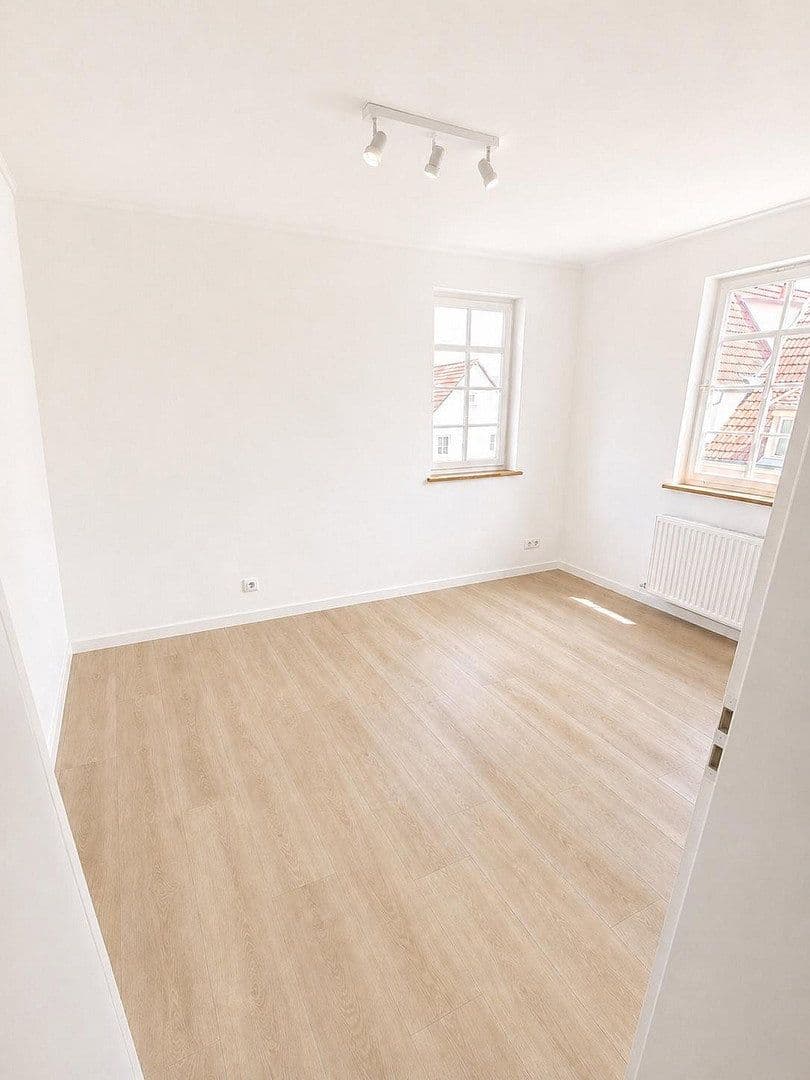 Prenájom bytu 3-izbový 64 m², Hechingen, Bádensko-Wurttembersko Prenájom bytu 3-izbový 64 m², Hechingen, Bádensko-Wurttembersko