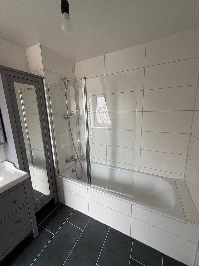 Prenájom bytu 4-izbový 82 m², Bauernstraße 2, Cremlingen, Dolné Sasko Prenájom bytu 4-izbový 82 m², Bauernstraße 2, Cremlingen, Dolné Sasko